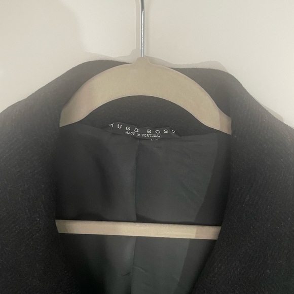 HUGO BOSS  wool coat in 46 L - Picture 2 of 11